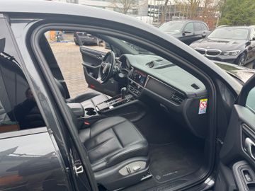 Porsche Macan - 9