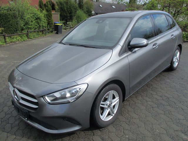 Mercedes-Benz B 200 d+NAVI+PanoramaSchiebedach+Rückfahrkamera