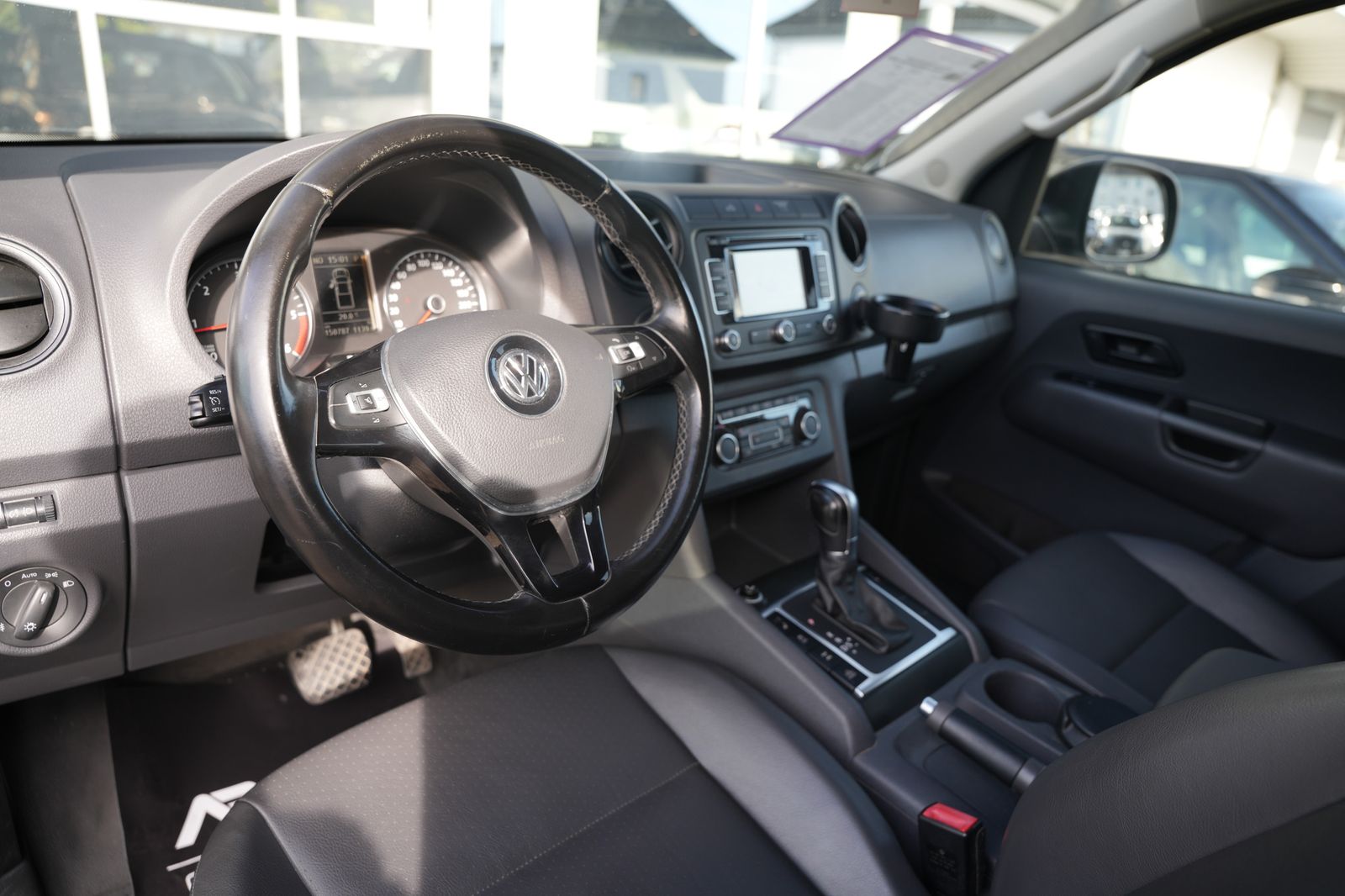 Fahrzeugabbildung Volkswagen Amarok DoubleCab/NAVI/KAMERA/AUTOM/LEDER