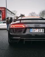 Audi R8 V10 PLUS  - AUDI GARANTIE - Audi R8 in Düsseldorf