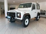 Land Rover Defender 90 2.2 TD4 Station Wagon Adv - Land Rover Defender mit Diesel-Antrieb: Kombi