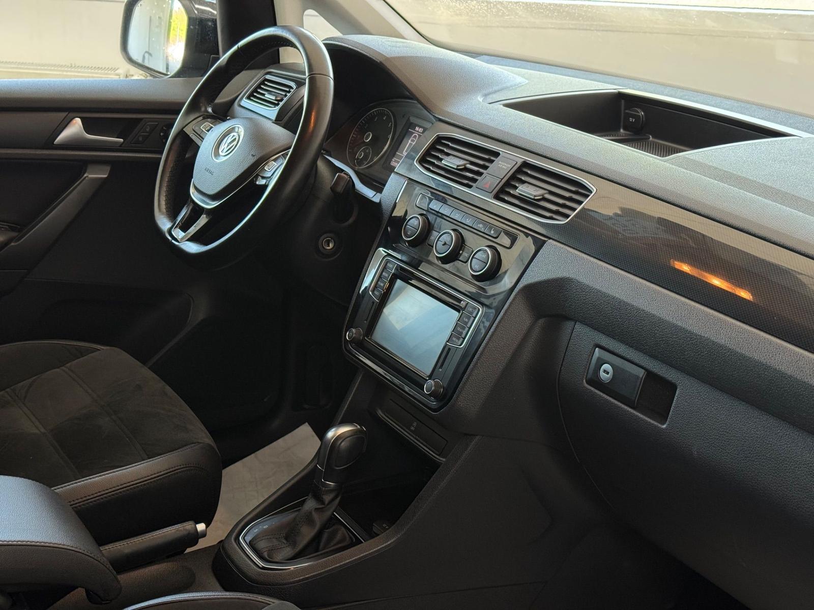 Volkswagen Caddy Maxi DSG Highline Rollstuhlgerecht-Rampe