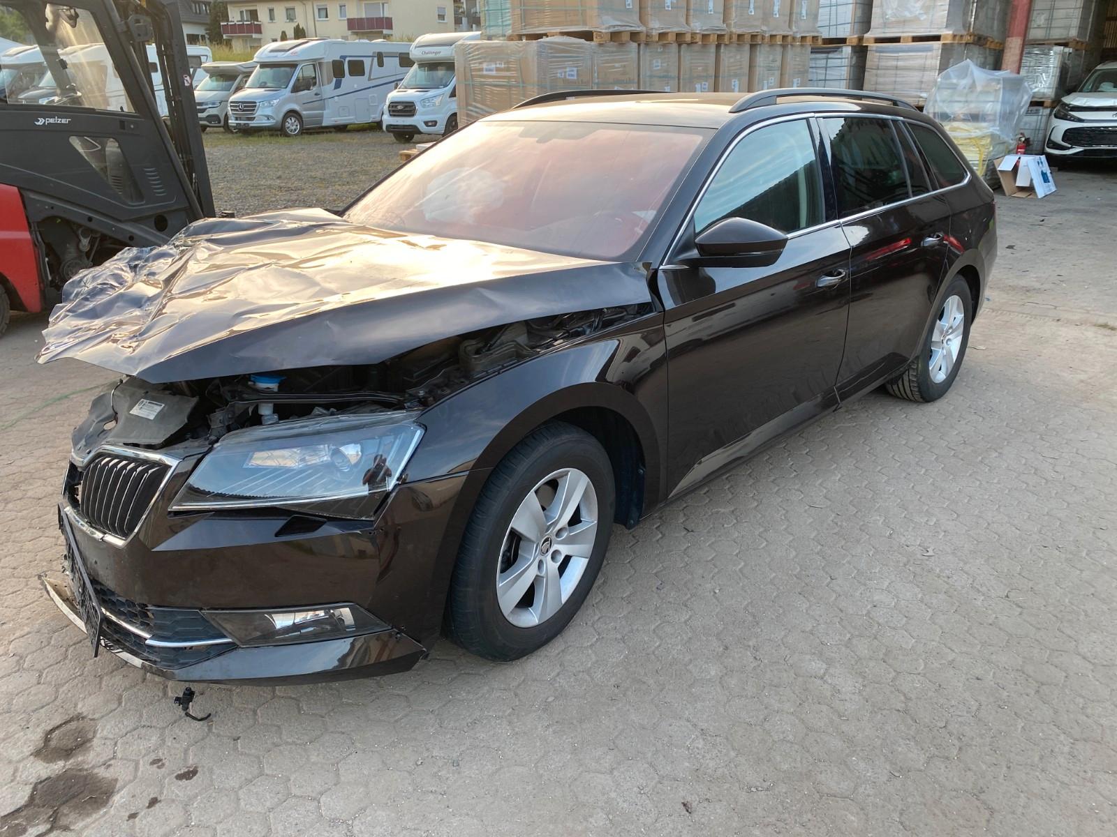 Skoda Superb Combi Ambition DSG