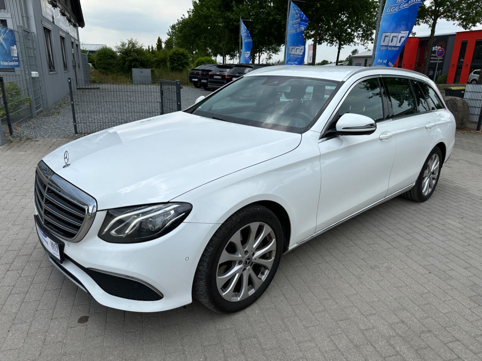MERCEDES-BENZ E 350d Business Exclusive Widesreen Leder Kamera