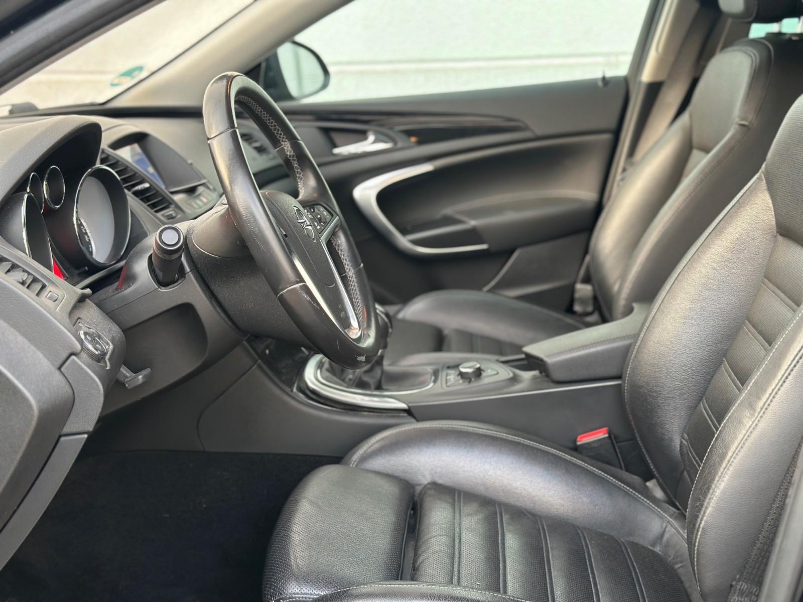Opel Insignia 2013 — photo 14