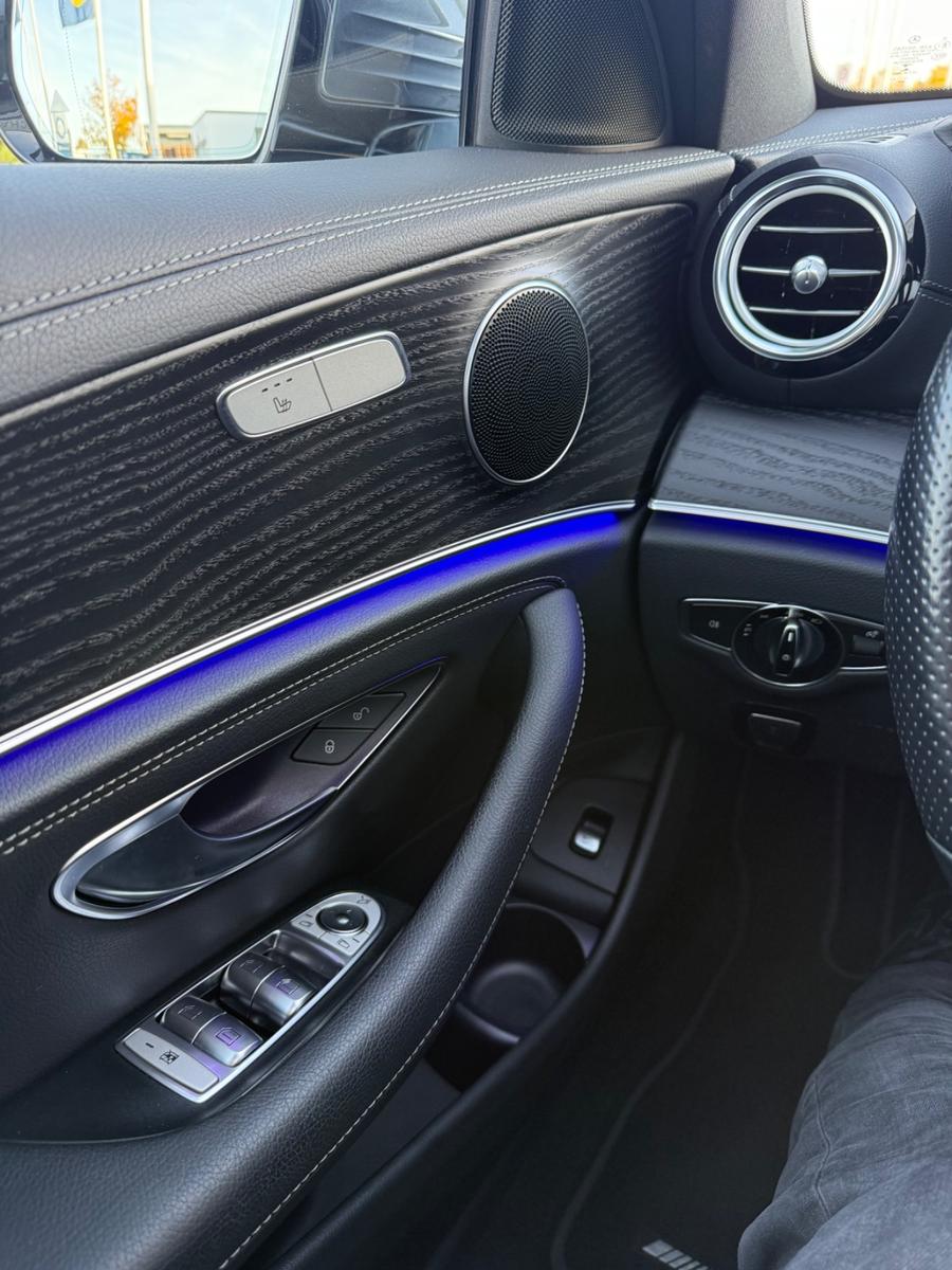 Mercedes-Benz E-Class T-Modell E 200 AMG-Packet, миниатюра 17