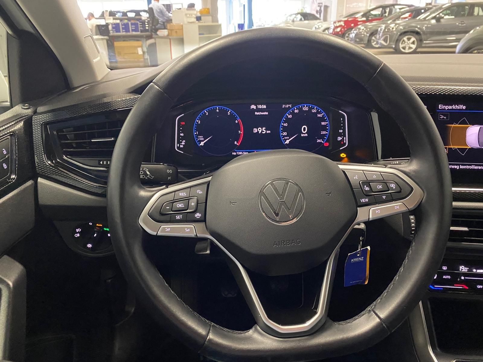 Fahrzeugabbildung Volkswagen Polo 1.0 TSI Life APP+KLIMA+KAMERA+PDC+SITZHEI++