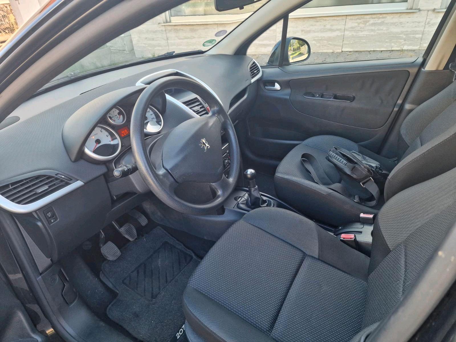 Peugeot 207 2011 — photo 7