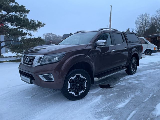 Nissan Navara NP300 Tekna Double Cab Hardtop 4x4