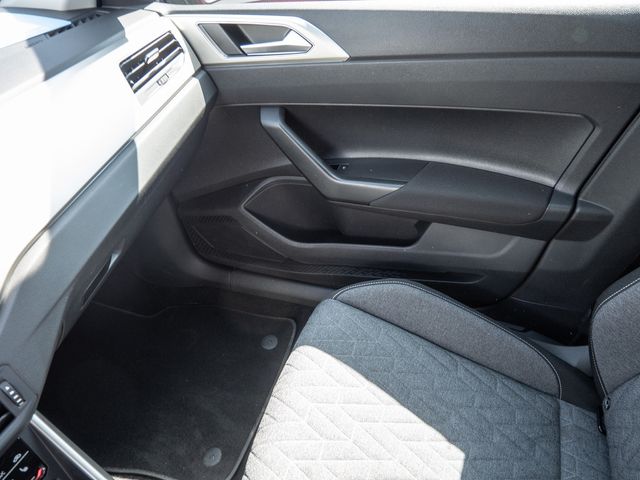 Polo 1.0 TSI Move SHZ KAMERA NAVI AHK ACC LED