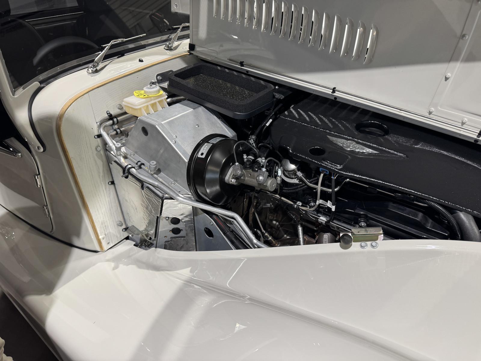 Morgan Plus Six 007 SPECTRE SPEKTAKULÄR RHD 666 KM HARD