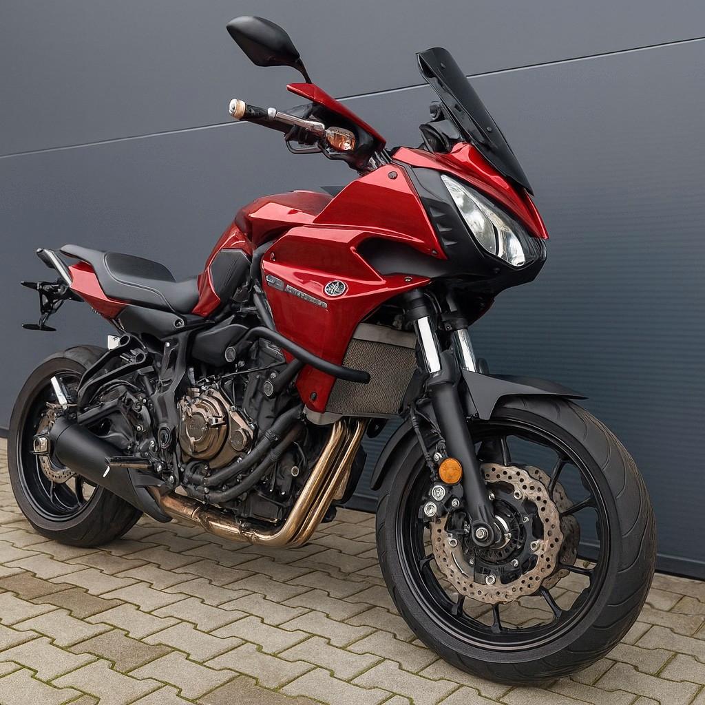 Yamaha Tracer 07 / MT-07 / Shark Auspuff / Sturzbügel