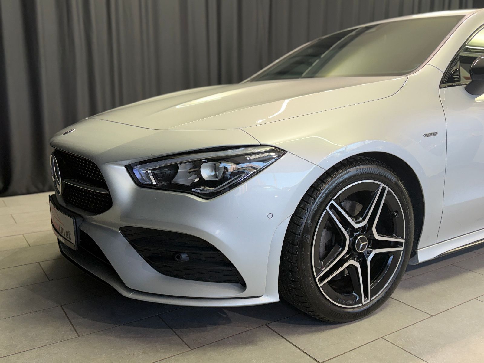 Fahrzeugabbildung Mercedes-Benz CLA 200 d|AMG-LINE|KAMER|BURMESTER|