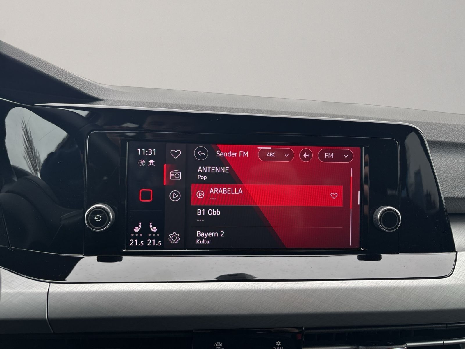 Golf VIII 1.0 eTSI Life IQ.Drive, Massage, LED.,