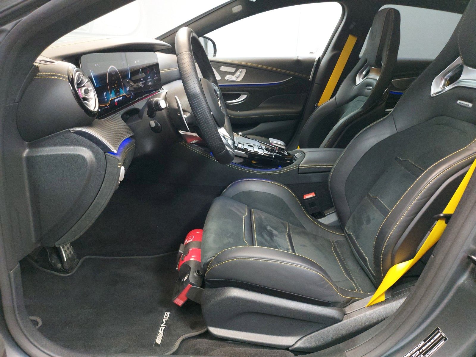 Fahrzeugabbildung Mercedes-Benz GT 63 S 4M+ *KERAMIC*CARBON*PANORAMA*VOLL*