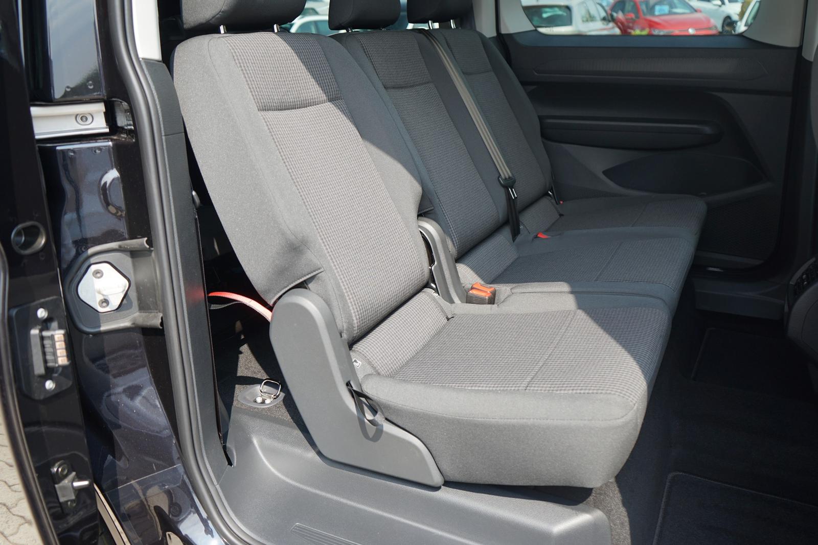 Volkswagen Caddy Maxi 1.5 TSI DSG LED ACC 7-Sitzer