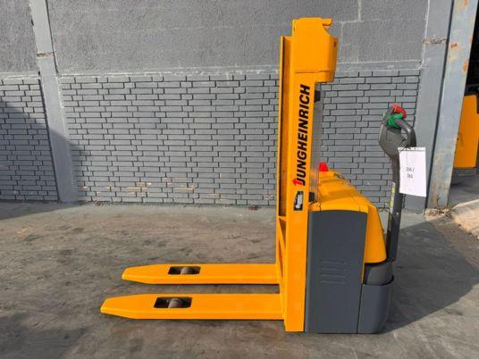 Jungheinrich EJC 112 Baujahr 2007 HH 2,5M /1671 Std./