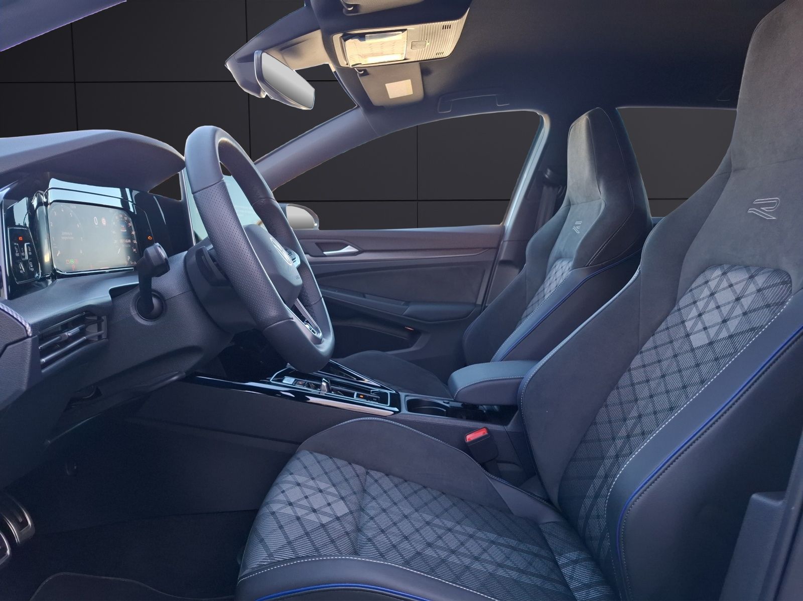 Fahrzeugabbildung Volkswagen Golf VIII Variant eTSI R-Line DSG LEDplus Navi A