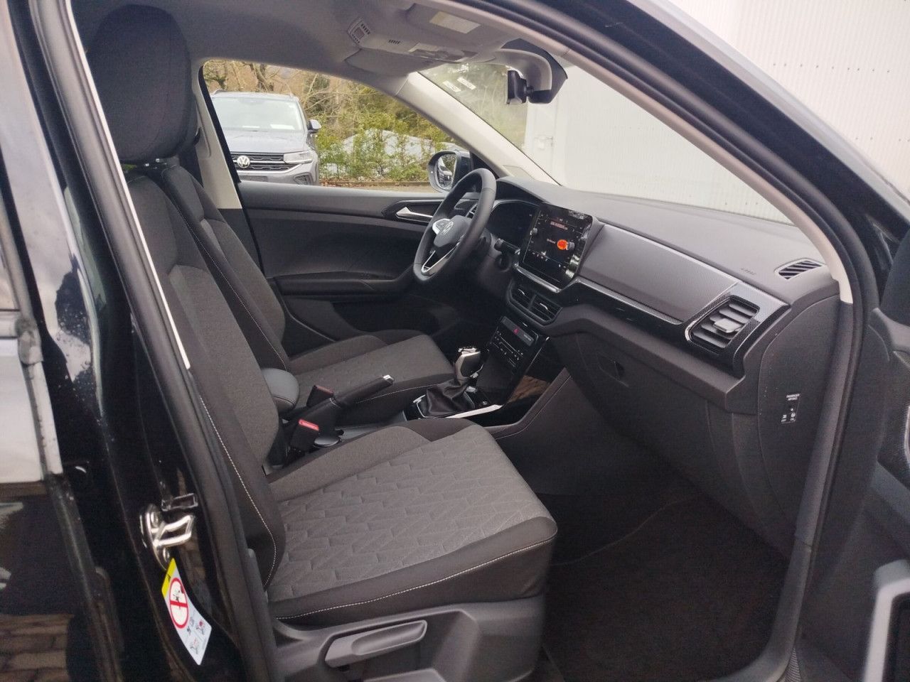 Fahrzeugabbildung Volkswagen T-Cross Life 1.0 TSI 85 kw (115 PS) 7-Gang-DSG