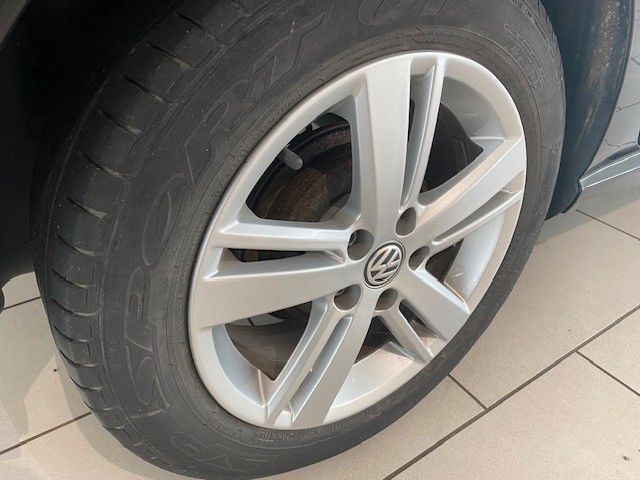 Fahrzeugabbildung Volkswagen Polo V 1.0 TSI TRENDLINE KLIMA/SHZ/NEBEL/AHK