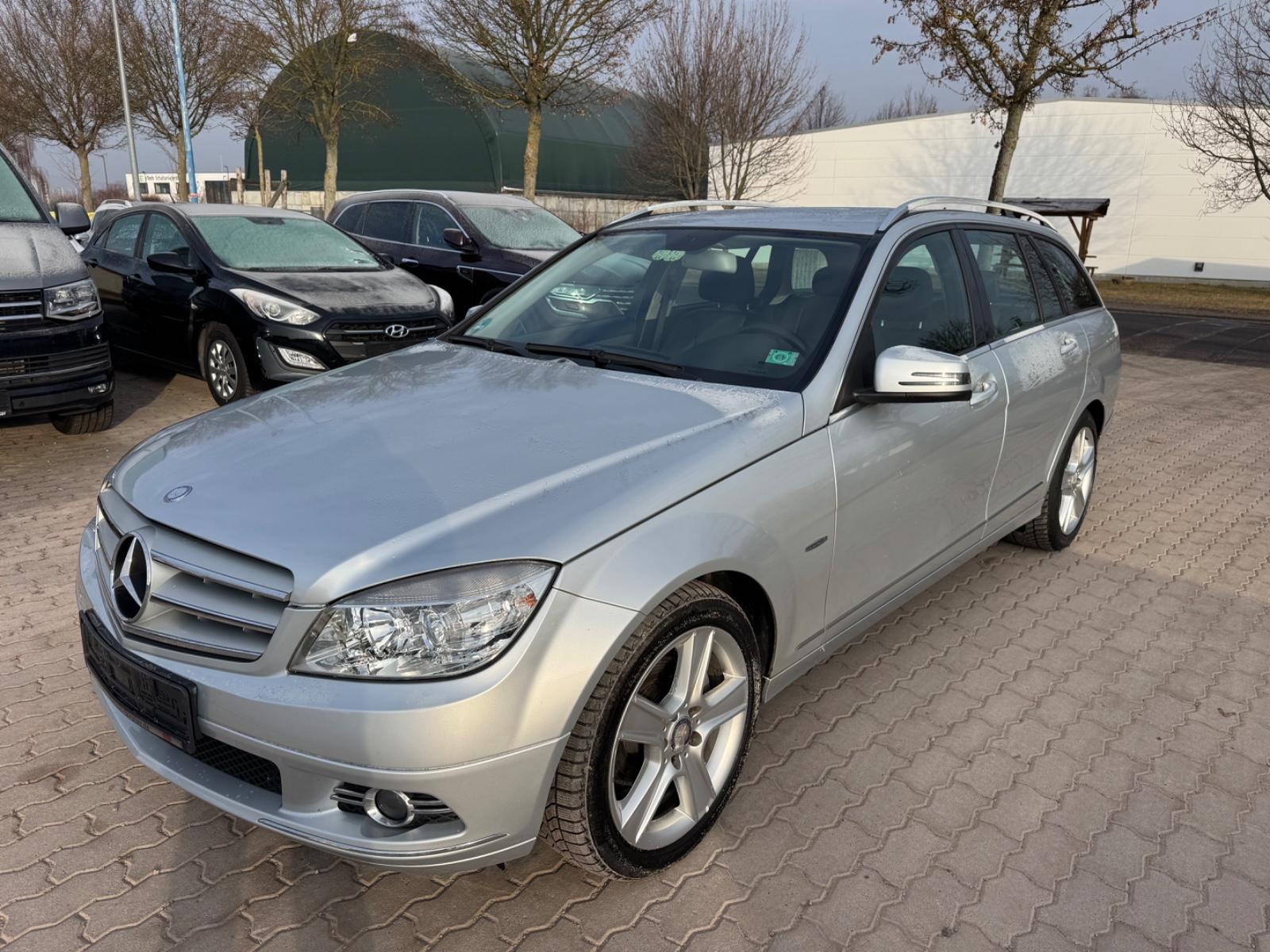 Mercedes-Benz C 200 C T-Modell C 200 T Kompressor / AVANTGARDE