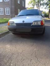 Opel Kadett E-CC 1.6 Motor Tausch möglich ... - Opel Kadett: 1.6