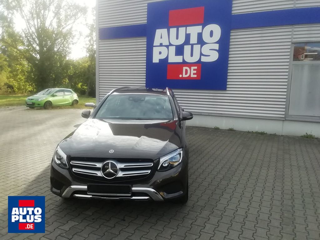 Image of Mercedes-Benz GLC 250
