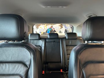 MYAUTOCENTER – Gebraucht- und Jahreswagen mit Werkstattservice in Pfaffenhofen Volkswagen Tiguan *1.HAND*MEMORY*ACC*LED*CARPLAY*3-ZONEN*