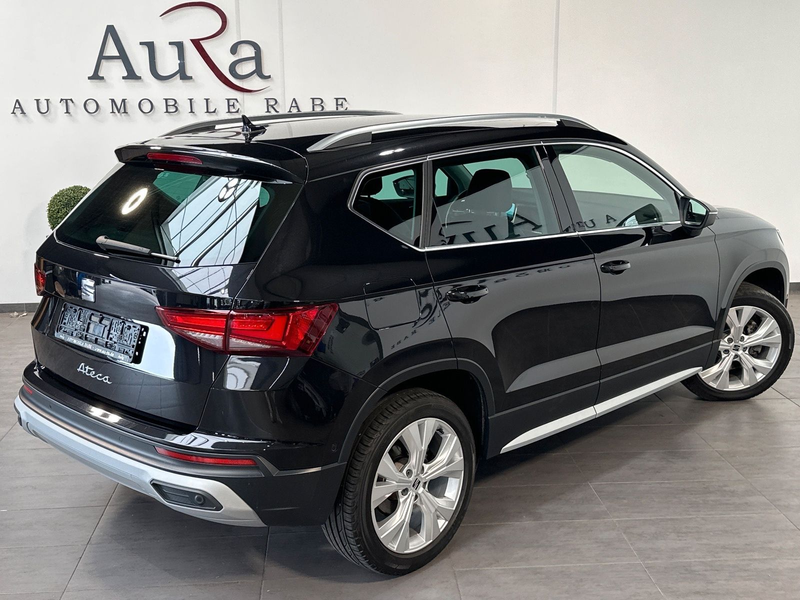 Fahrzeugabbildung SEAT Ateca 2.0 TDI DSG Xperience NAV+LED+KAM+18ZO+ACC