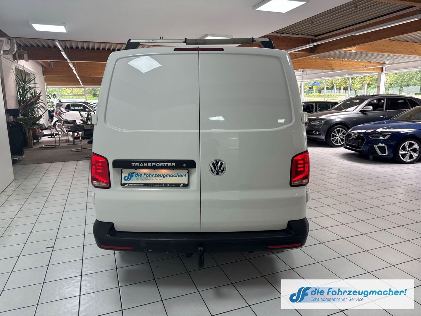 Fahrzeugabbildung Volkswagen Transporter T6.1 Kasten FWD 2.0 TDI DAB Notbrems