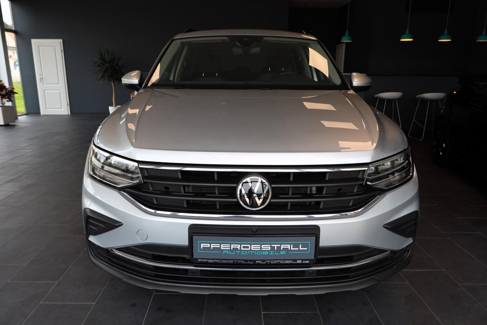 Volkswagen Tiguan 1.5 TSI Life 1.Hand 360° STHZ AHK NAVI, миниатюра 2