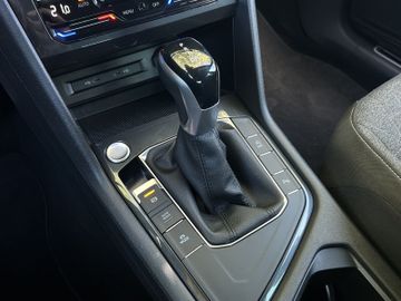 Volkswagen Tiguan - 11
