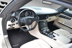 MERCEDES-BENZ SLS AMG Roadster