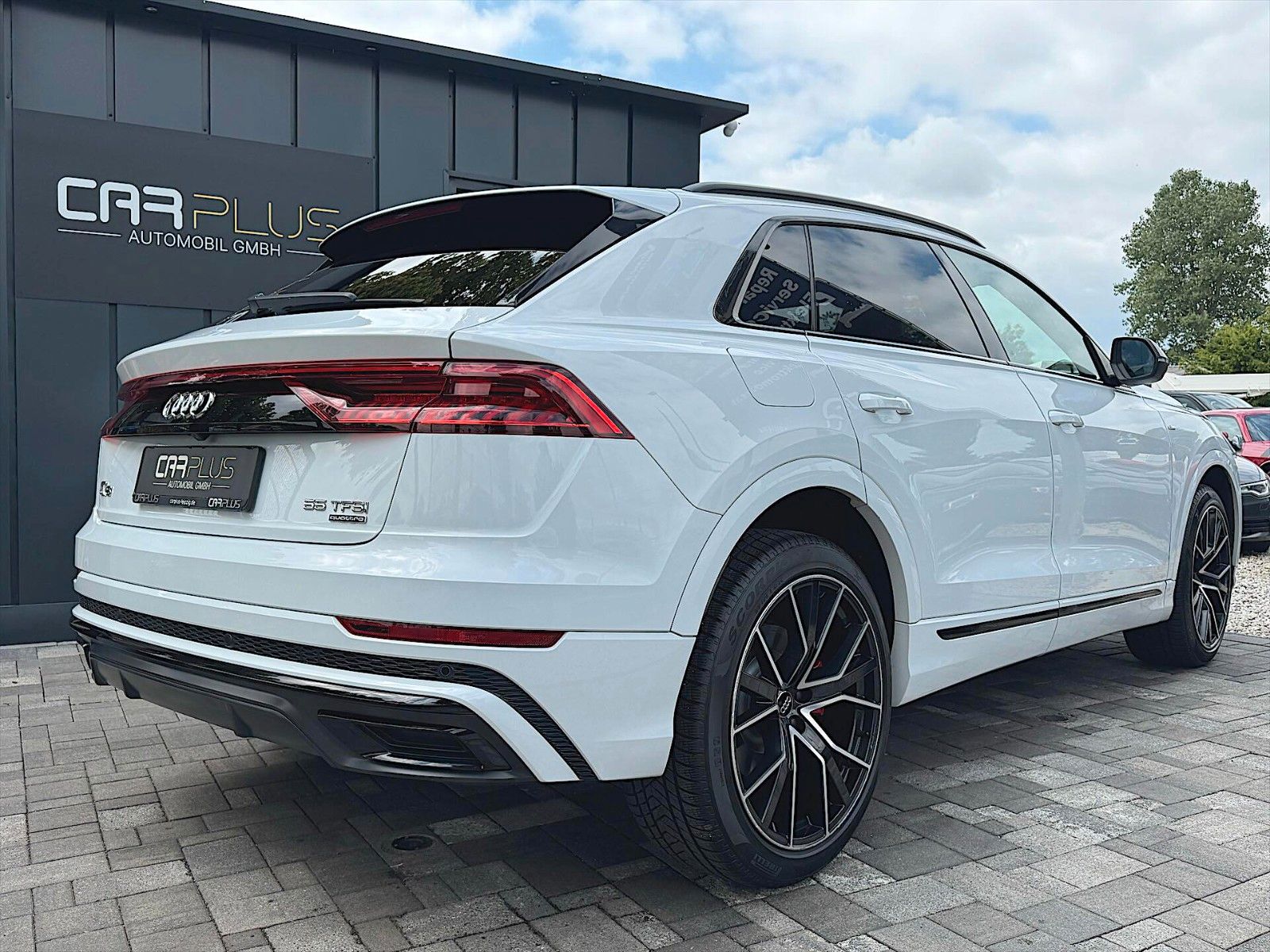 Fahrzeugabbildung Audi Q8 55 TFSI quattro S-Line Plus *ACC*Head Up*22'