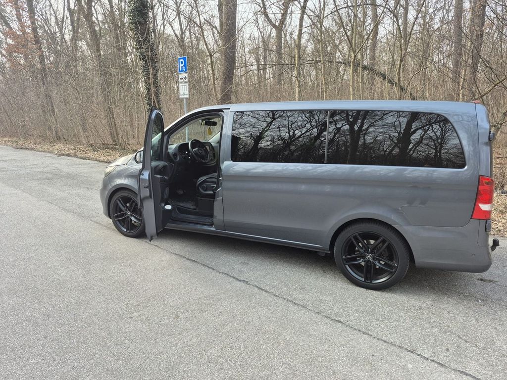 Image of Mercedes-Benz Vito