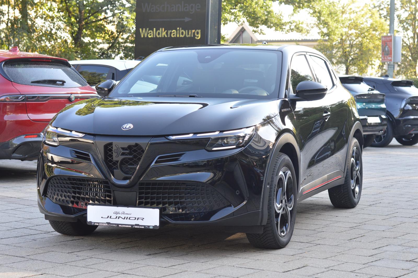 Alfa Romeo Junior Ibrida SPECIALE 145 PS/LED-MATRIX/TECH-PA