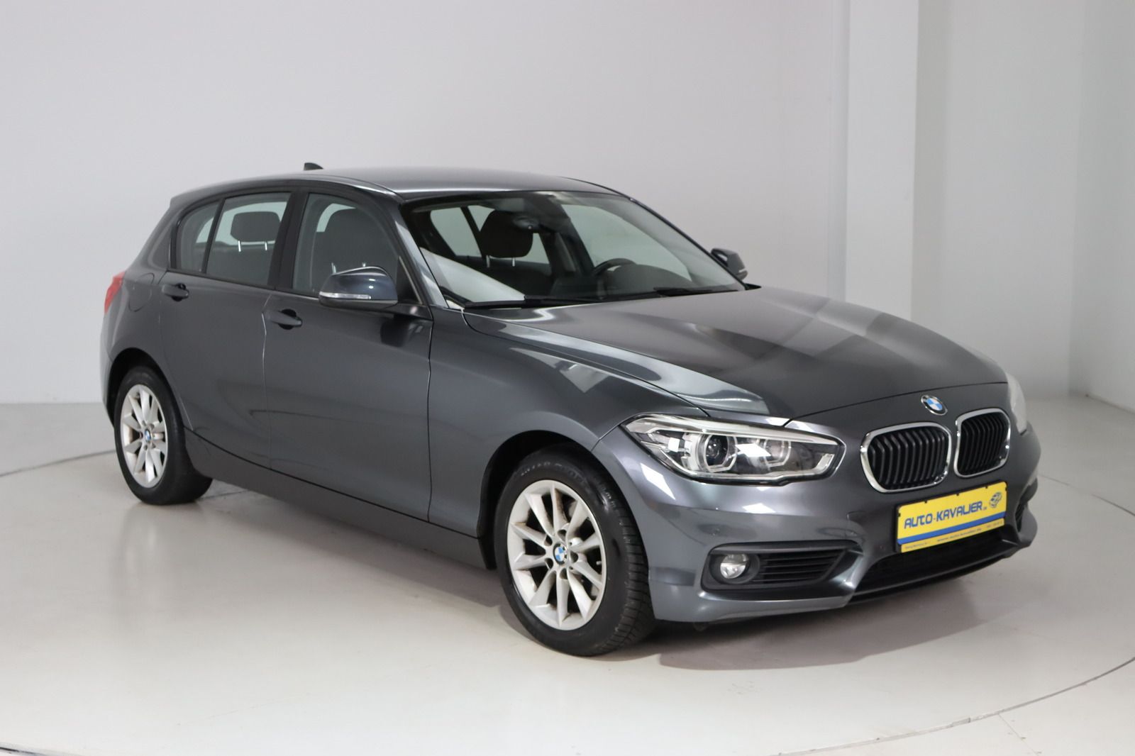 Fahrzeugabbildung BMW 118 d xDrive * Navi * Bi-Xenon * Sitzhzg.