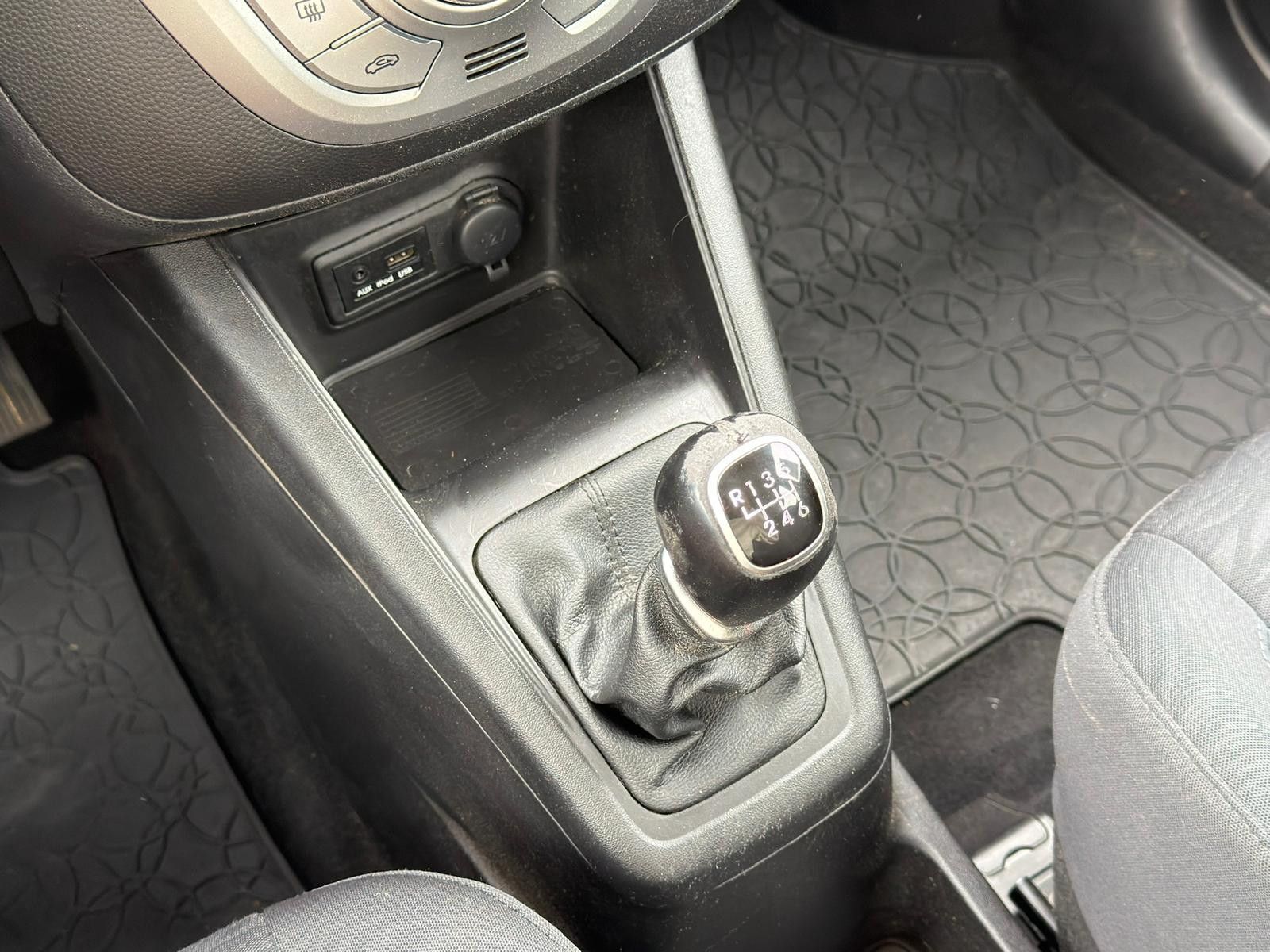 Fahrzeugabbildung Hyundai ix20 1.6 Comfort Navi*Allwetterbereifung