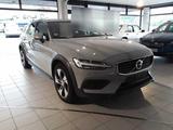 Volvo V60 Cross Country B4 (Diesel) Plus Kamera/AHK/LM - Volvo V60 Cross Country: Plus