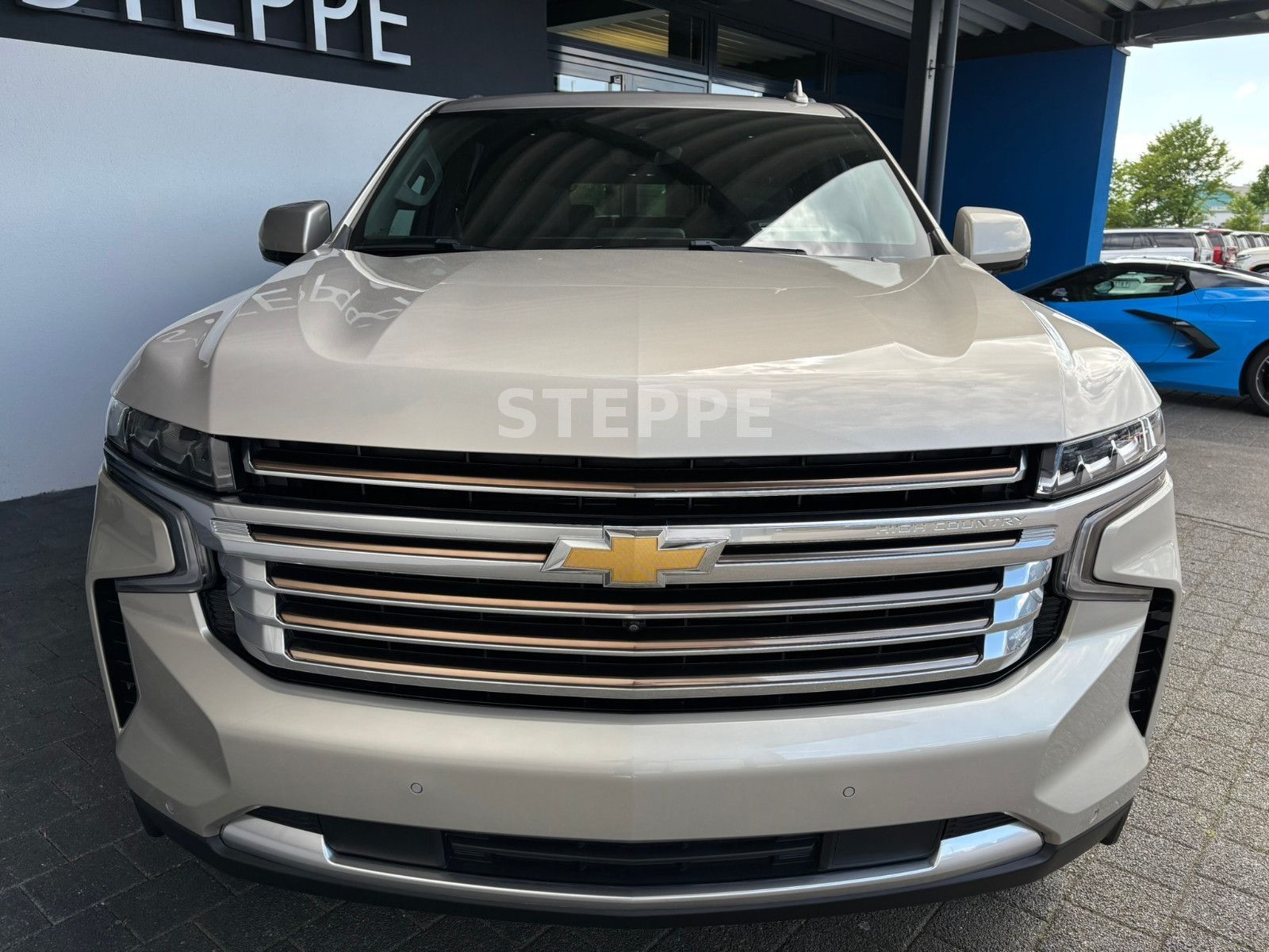 Chevrolet Suburban 6,2 High Country AHK  22"Alu; Luftfeder