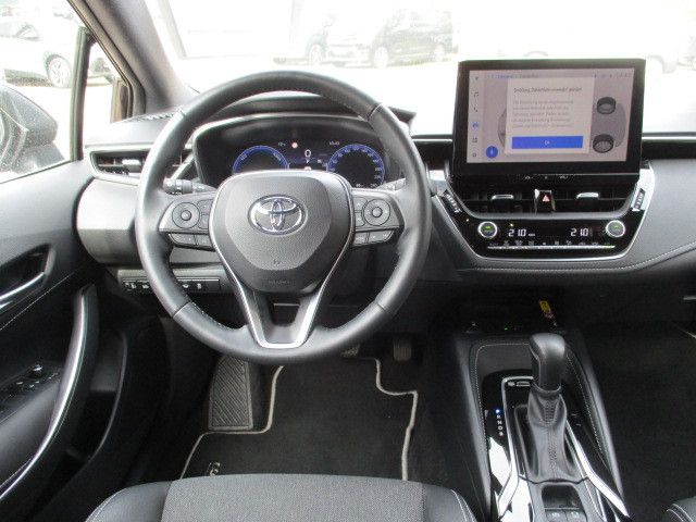Fahrzeugabbildung Toyota Corolla Touring Sports Hybrid Team D