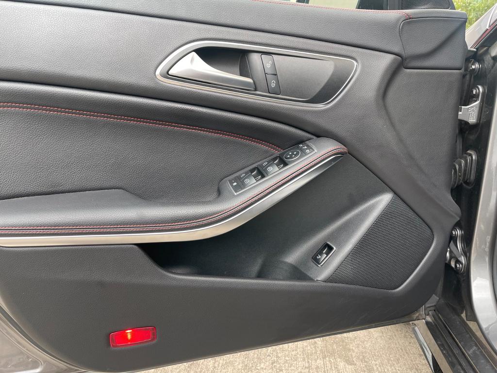 Mercedes-Benz CLA 45 AMG