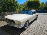 Ford Mustang V8 1965 TOP Zustand - aus 1965: Cabrio