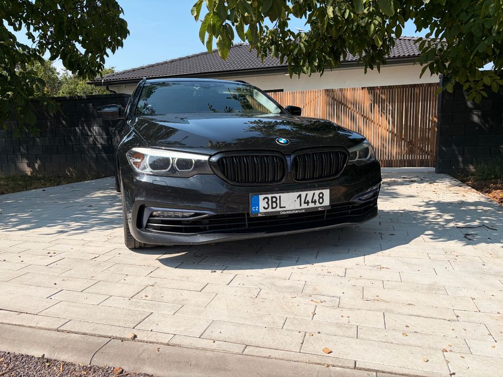 Image of BMW 520