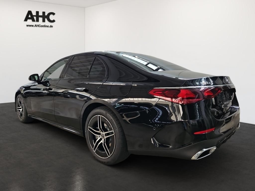 Fahrzeugabbildung Mercedes-Benz E 300 e 4M Limousine +AMG+NIGHT+AHK+WINTER+4D-SO