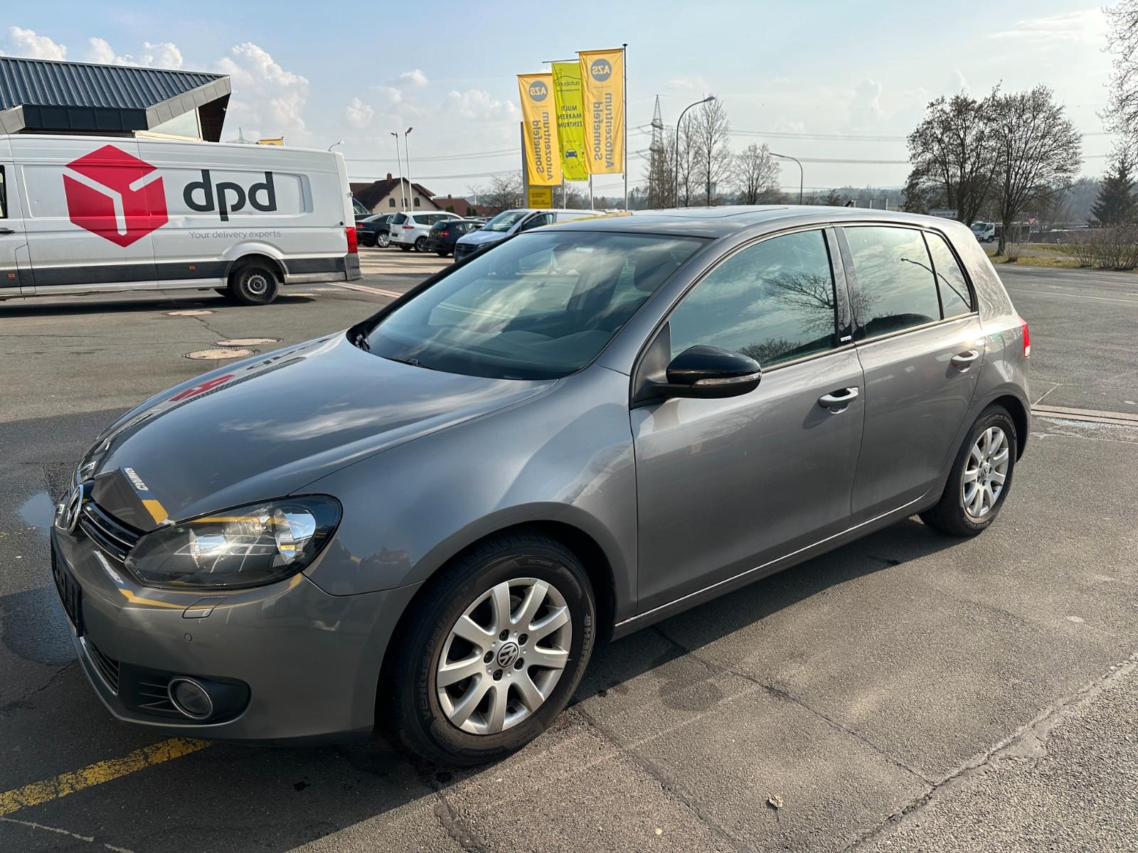 Volkswagen Golf VI 1.2 TSI Style Automatik  SD Navi AHK