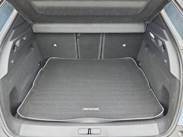 Peugeot 3008 1.2 145 Allure 360+Kam.+KeyLess+LED+Navi