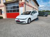 Volkswagen Golf VIII Lim. Basis**1.Hand**84 Tkm** - Volkswagen Golf mit Diesel-Antrieb: Kleinwagen