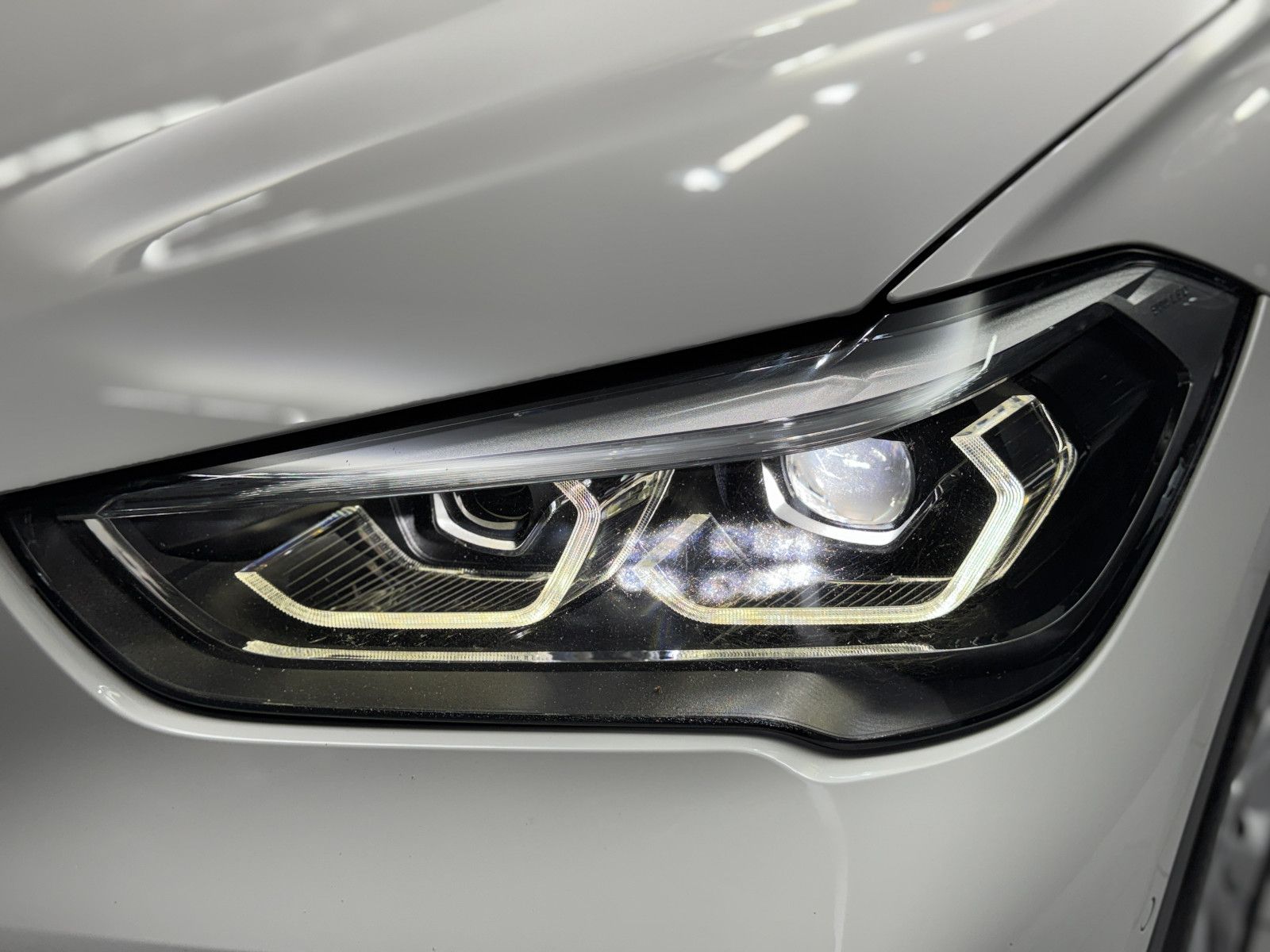 Fahrzeugabbildung BMW X1 xDrive 25e Advantage |AHK|PANO|AUTOMATIK|LED