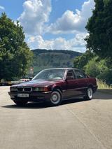 BMW E38 740i - BMW 740 aus 1996: 740i